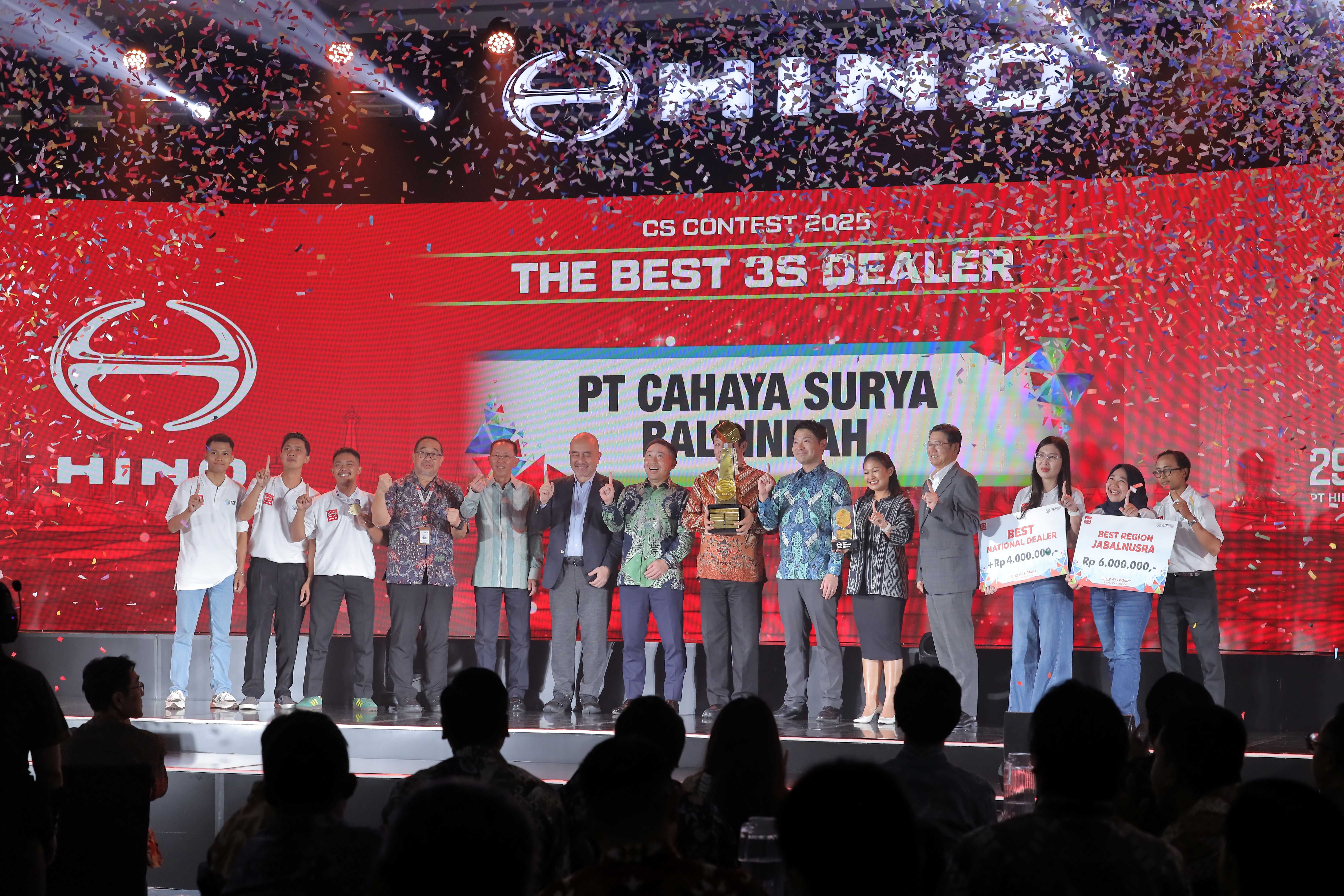 Hino Perkuat Filosofi Layanan Melalui Tema “The Power of NICE: Beyond Excellent Service” di CS Contest 2025
